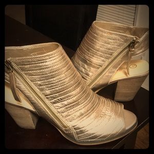 Champagne Color Wedges 9.5 Women